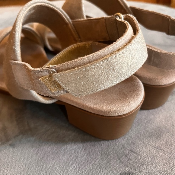 Munro Block Heel Sandals - Picture 2 of 5